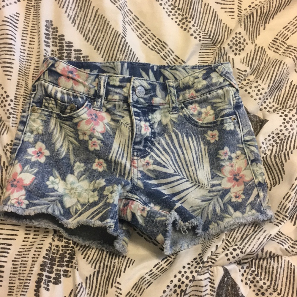 Floral denim jean shorts
